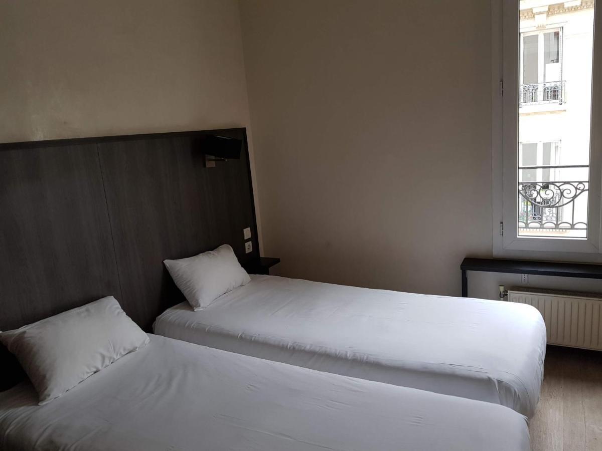 Hotel D'Anjou Levallois-Perret Exteriör bild